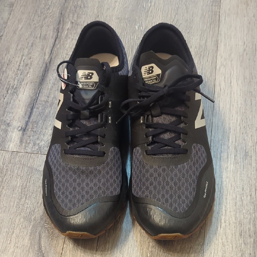 New Balance Black and Gray Athletic Shoes Slip-On Design